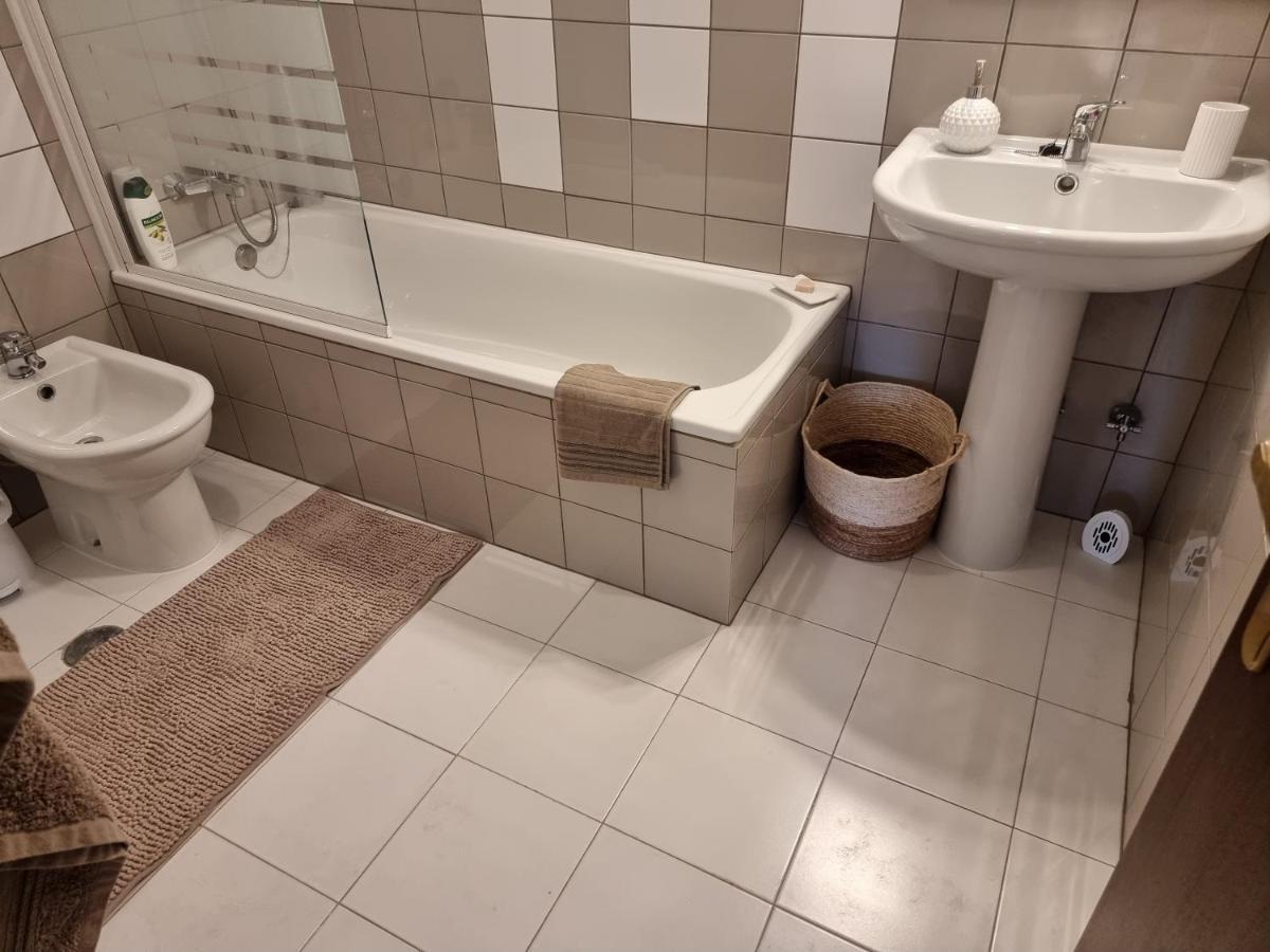 Apartamento Encantador Com Piscina Aquecida Portimão Exteriör bild