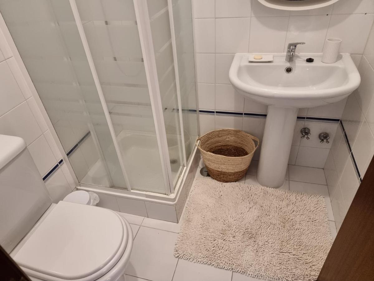 Apartamento Encantador Com Piscina Aquecida Portimão Exteriör bild